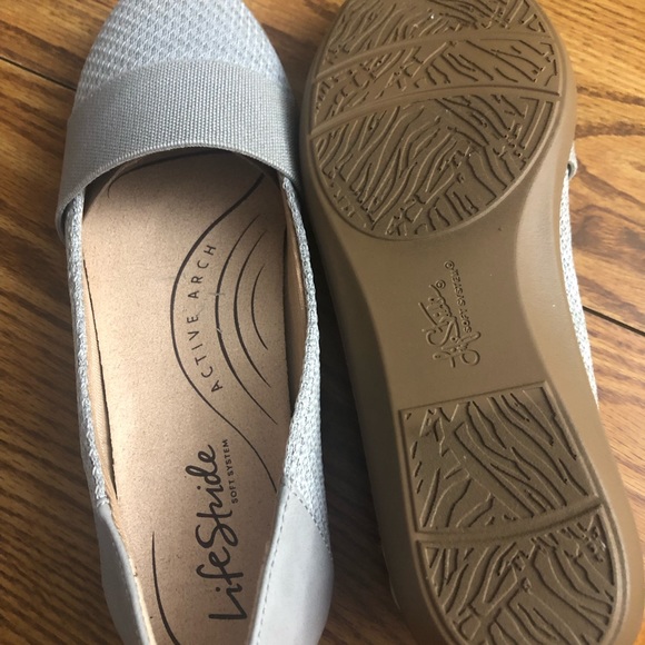 Life Stride slip-on grey loafer. Size 7M - Picture 3 of 3